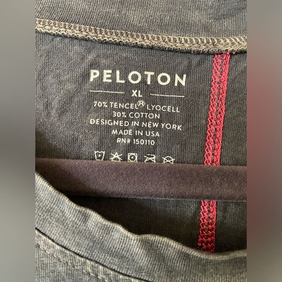Peloton active tank top - Picture 2 of 3